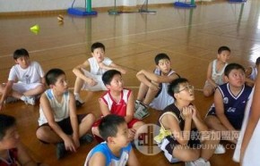 李秋平篮球俱乐部加盟，成就教育与财富梦想