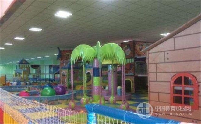 光腚猴儿童乐园