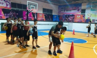 飞翔篮球训练营